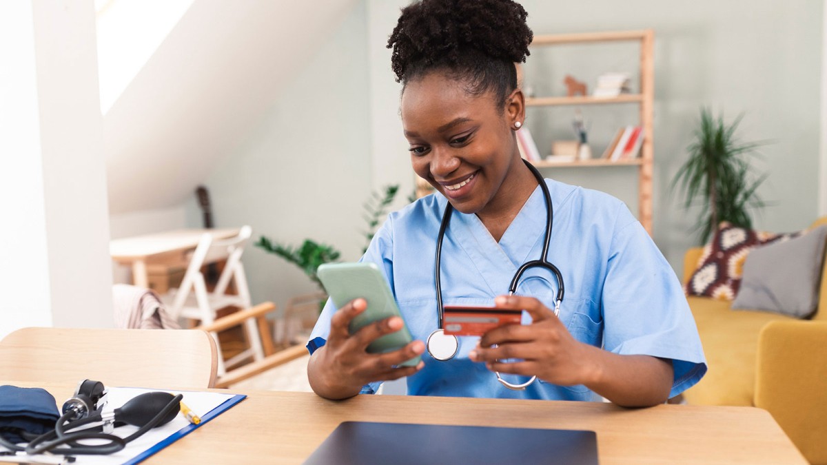 California’s New Minimum Wage Bill Offers Growth Opportunities for Healthcare Workers