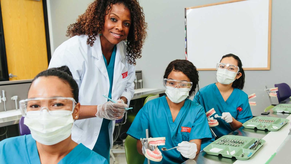 How Long Does It Take to Become a Dental Assistant?