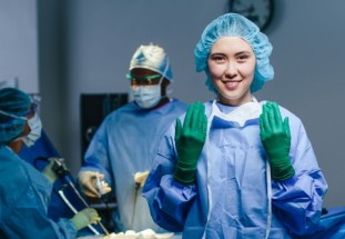 What Does a Surgical Technologist Do? | A Day in the Life