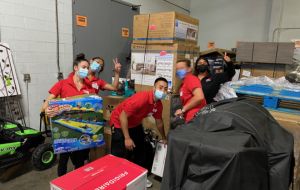 ACC-OC PTA Students Help Organize Holiday Gifts Donated for Local Children Gallery